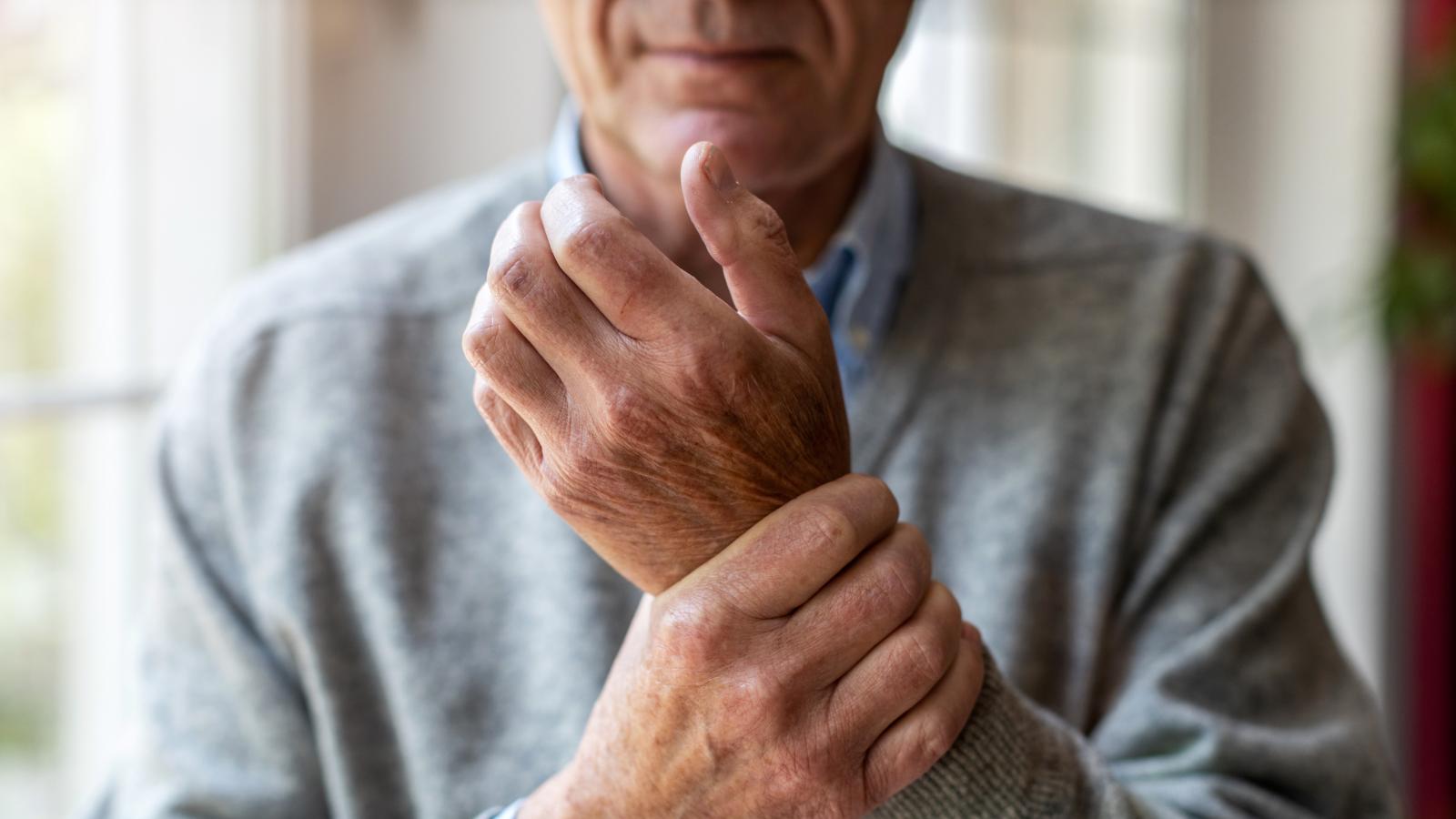banner of Arthritis is Common and Affects Day to Day Life (scoff)